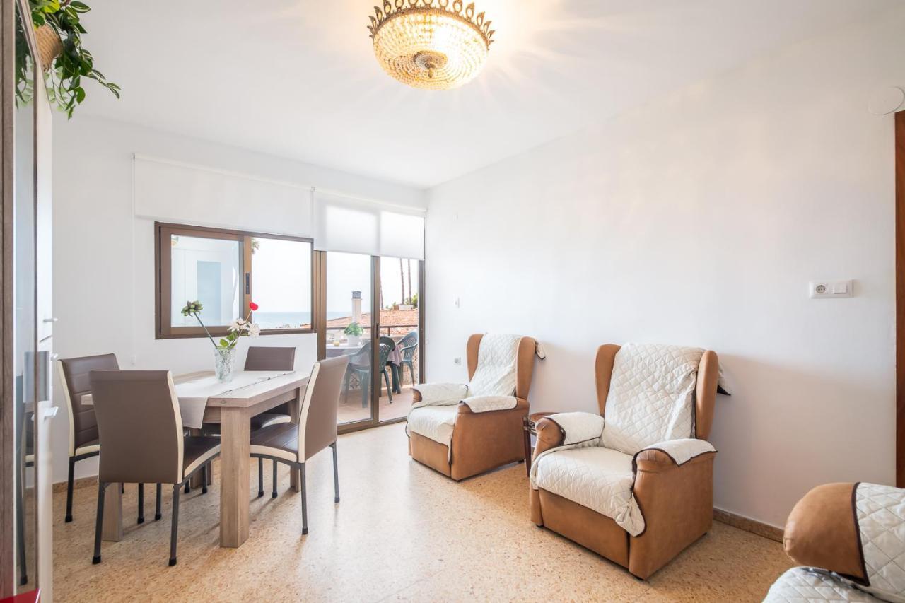 Isola Beachside Apartment Валенсія Екстер'єр фото