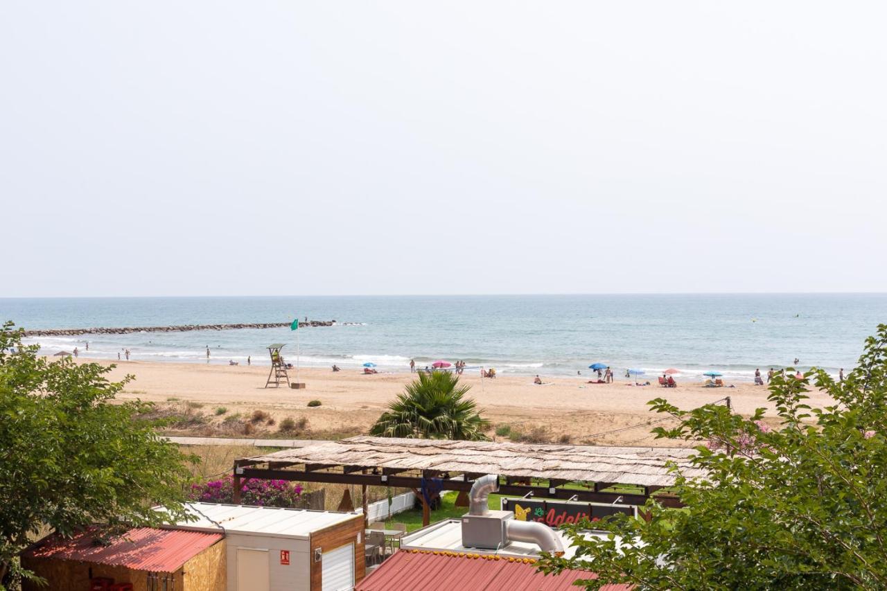 Isola Beachside Apartment Валенсія Екстер'єр фото