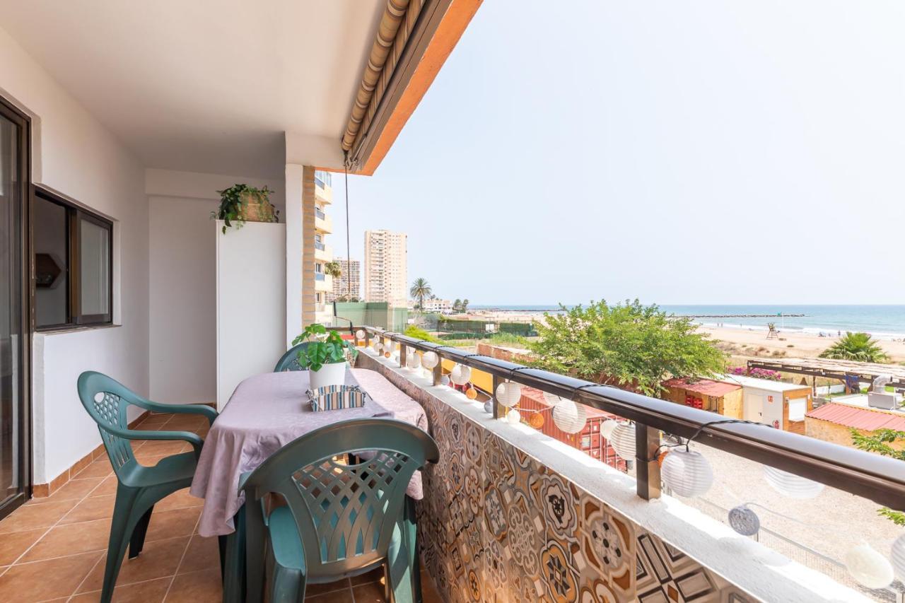 Isola Beachside Apartment Валенсія Екстер'єр фото